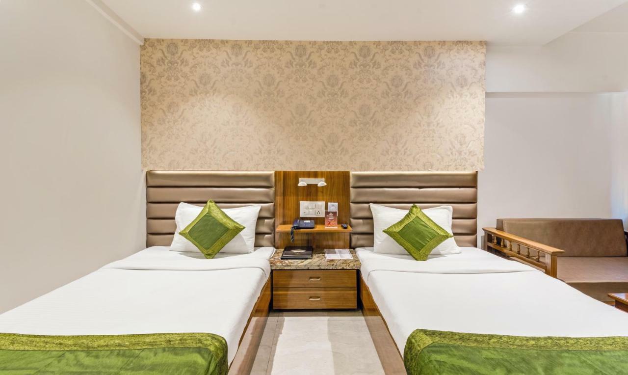 Hotel Crown Palace Indore Dış mekan fotoğraf